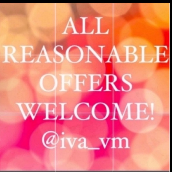 GapFit Relaxed Lightweight Wide-Leg Runaround Pants with side Ankle Slits - Picture 2 of 11